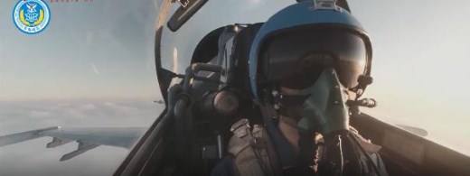 东部战区海军航空兵版《骁》带你感受“海空雄鹰”的霸气